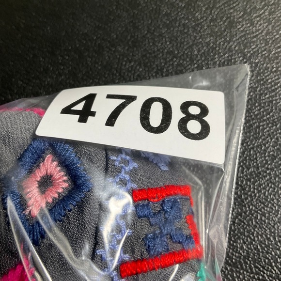 Savanna Jane Top Sz S Embroidered Blouse Gray‎ Colorful Bohemian Festival Tassel - Picture 8 of 8